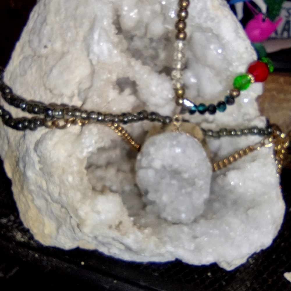 Long beaded quartz necklace big stone mini geode